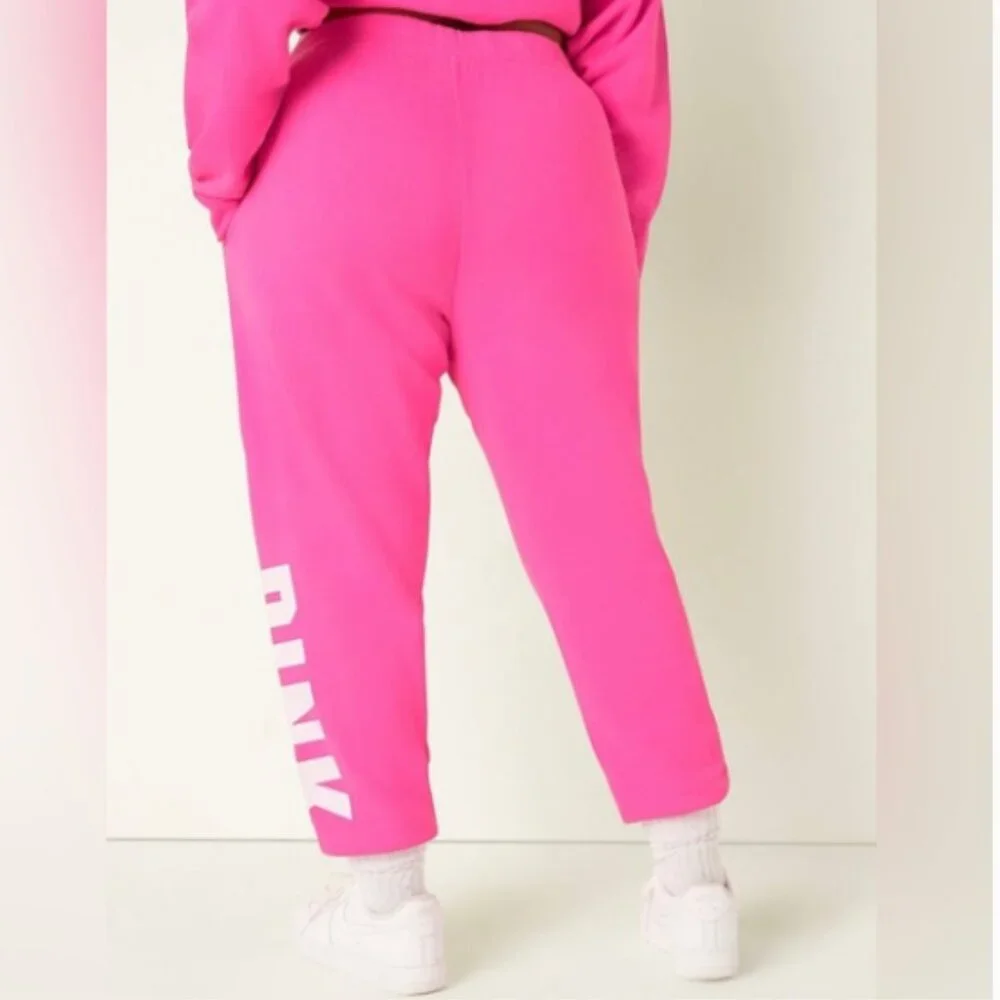 VICTORIA’S SECRET OFF THE SHOULDER LONG SLEEVE TOP & FLEECE JOGGER SET - NWOT - Picture 4 of 14